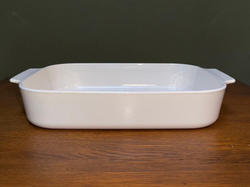 Vintage 4QT CorningWare All White/Just White A-21-BN Baking Dish/ Roaster12x10x2